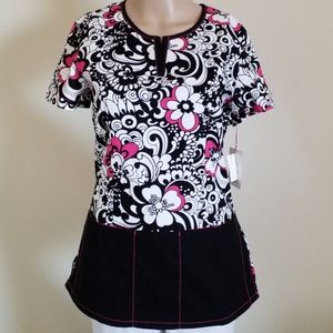 Koi Regina Zanzibar Print Scrub Top XS